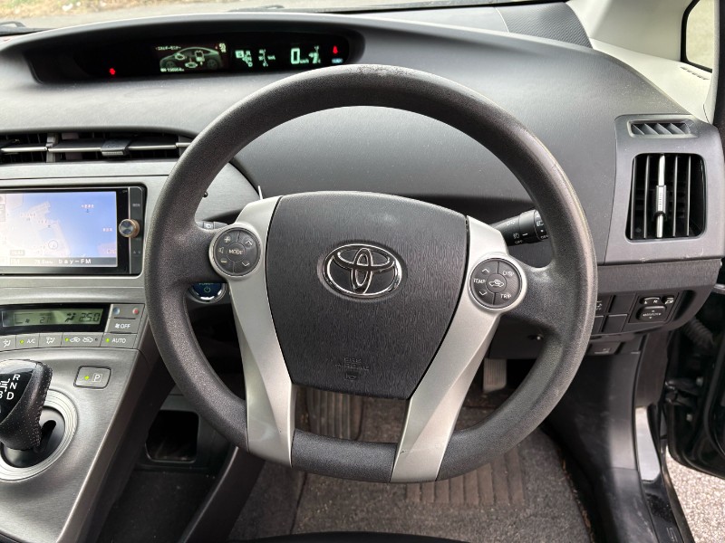 2013 Toyota Prius thumbnail