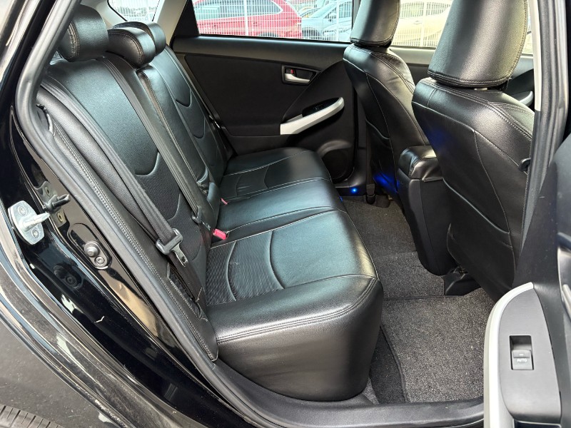 2013 Toyota Prius thumbnail