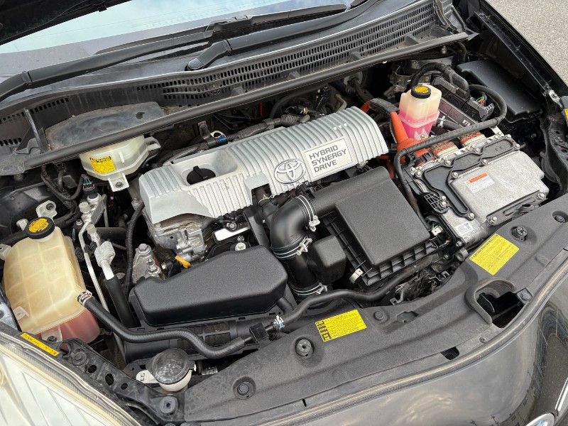 2013 Toyota Prius thumbnail