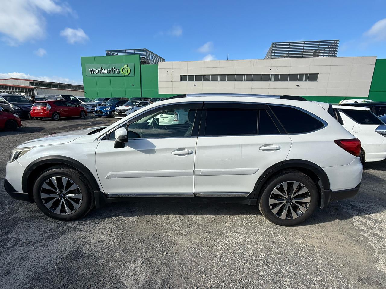 2015 Subaru Outback thumbnail