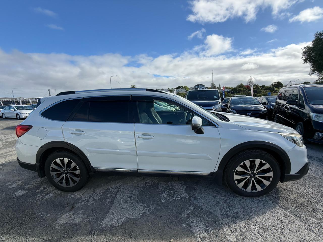 2015 Subaru Outback thumbnail