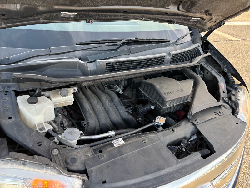 2012 Nissan Serena thumbnail