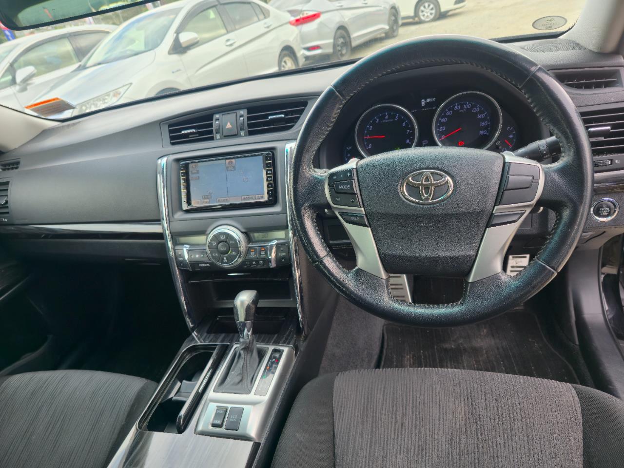 2010 Toyota Mark-X thumbnail