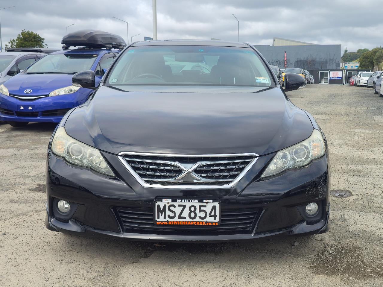 2010 Toyota Mark-X thumbnail