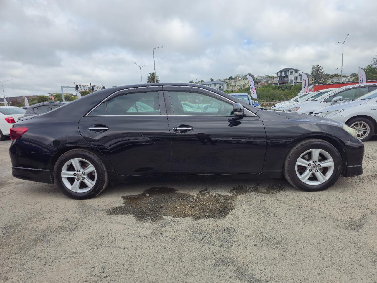 2010 Toyota Mark-X thumbnail