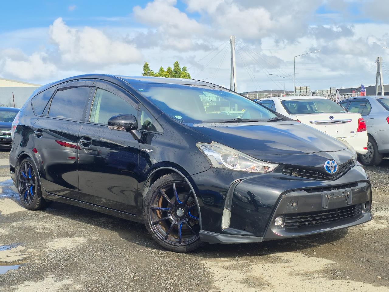 2015 Toyota Prius thumbnail