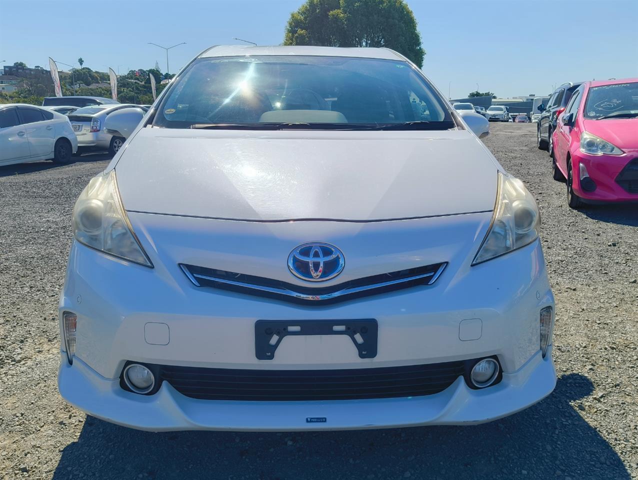 2013 Toyota Prius thumbnail