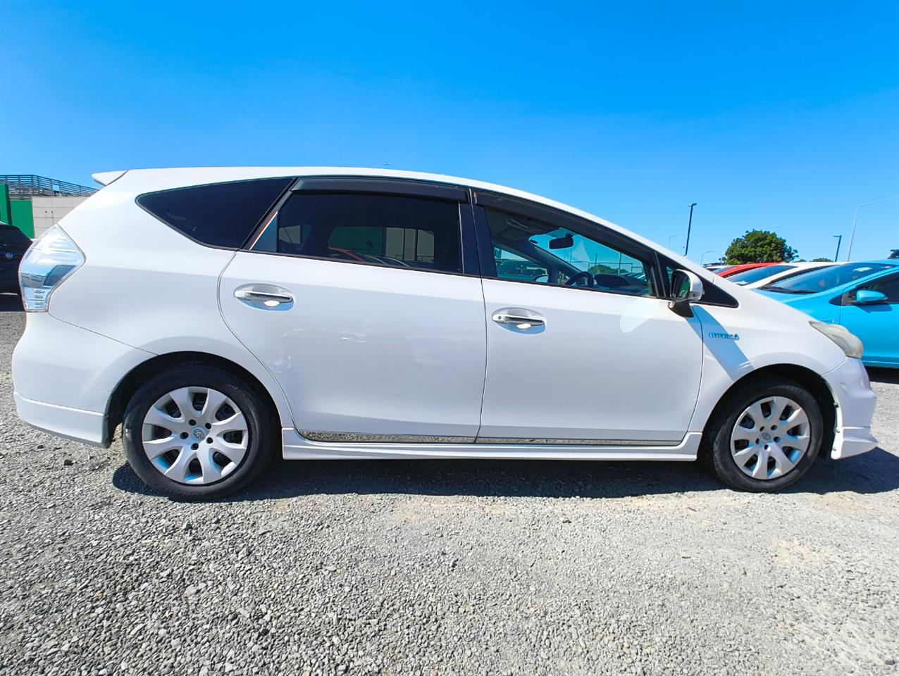 2013 Toyota Prius thumbnail