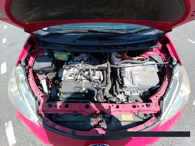 2012 Toyota Aqua thumbnail