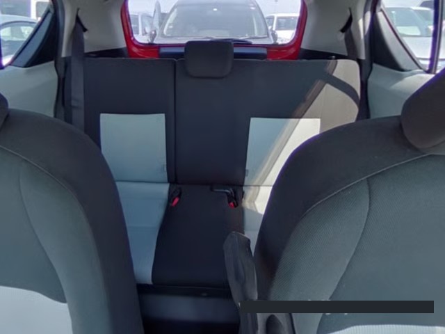 2012 Toyota Aqua thumbnail