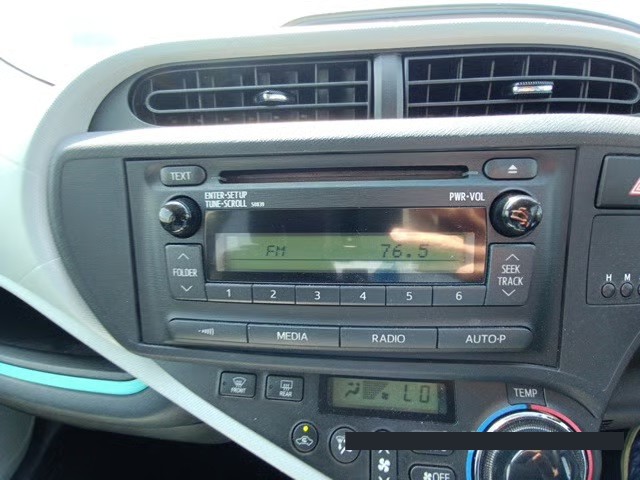 2012 Toyota Aqua thumbnail