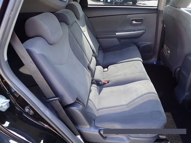 2012 Toyota Prius thumbnail