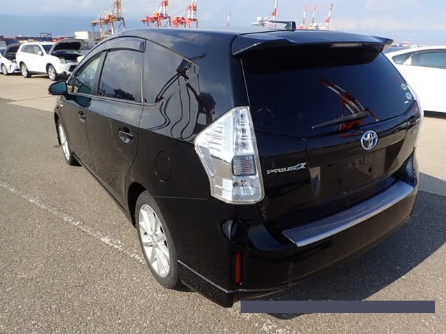 2012 Toyota Prius thumbnail