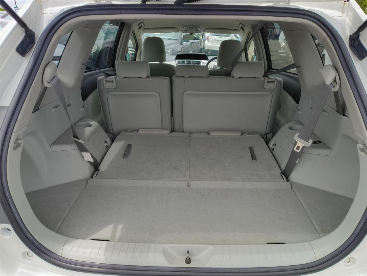 2012 Toyota Prius thumbnail