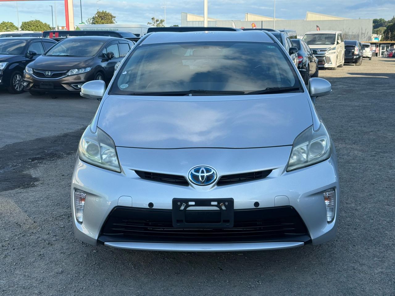 2013 Toyota Prius thumbnail