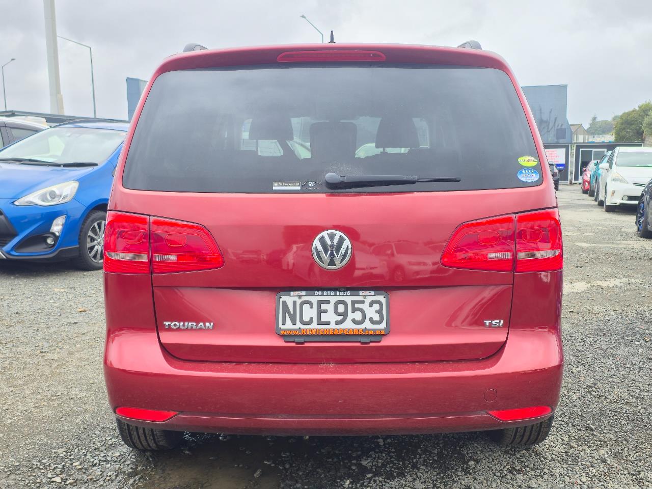 2011 Volkswagen Touran thumbnail