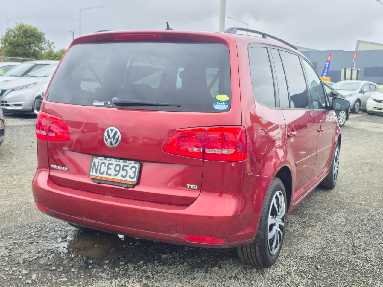 2011 Volkswagen Touran thumbnail