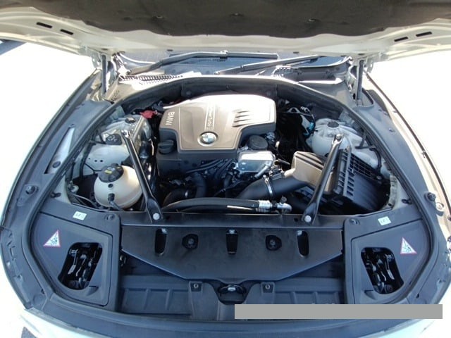 2015 BMW 5 thumbnail
