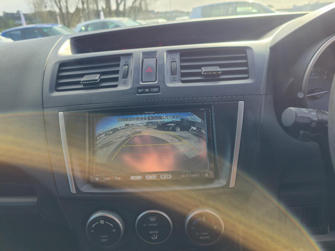 2013 Mazda Premacy thumbnail