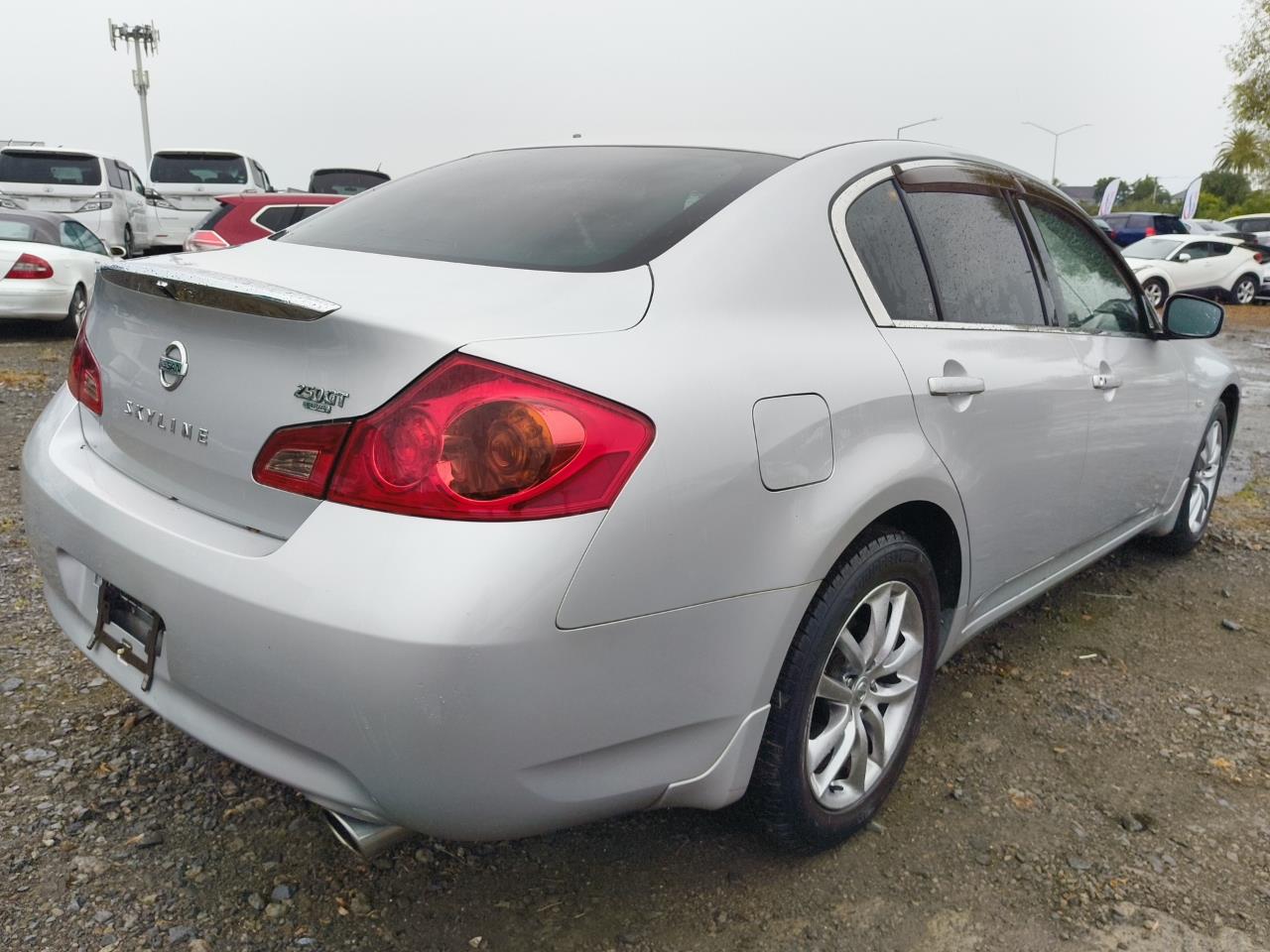 2008 Nissan Skyline thumbnail