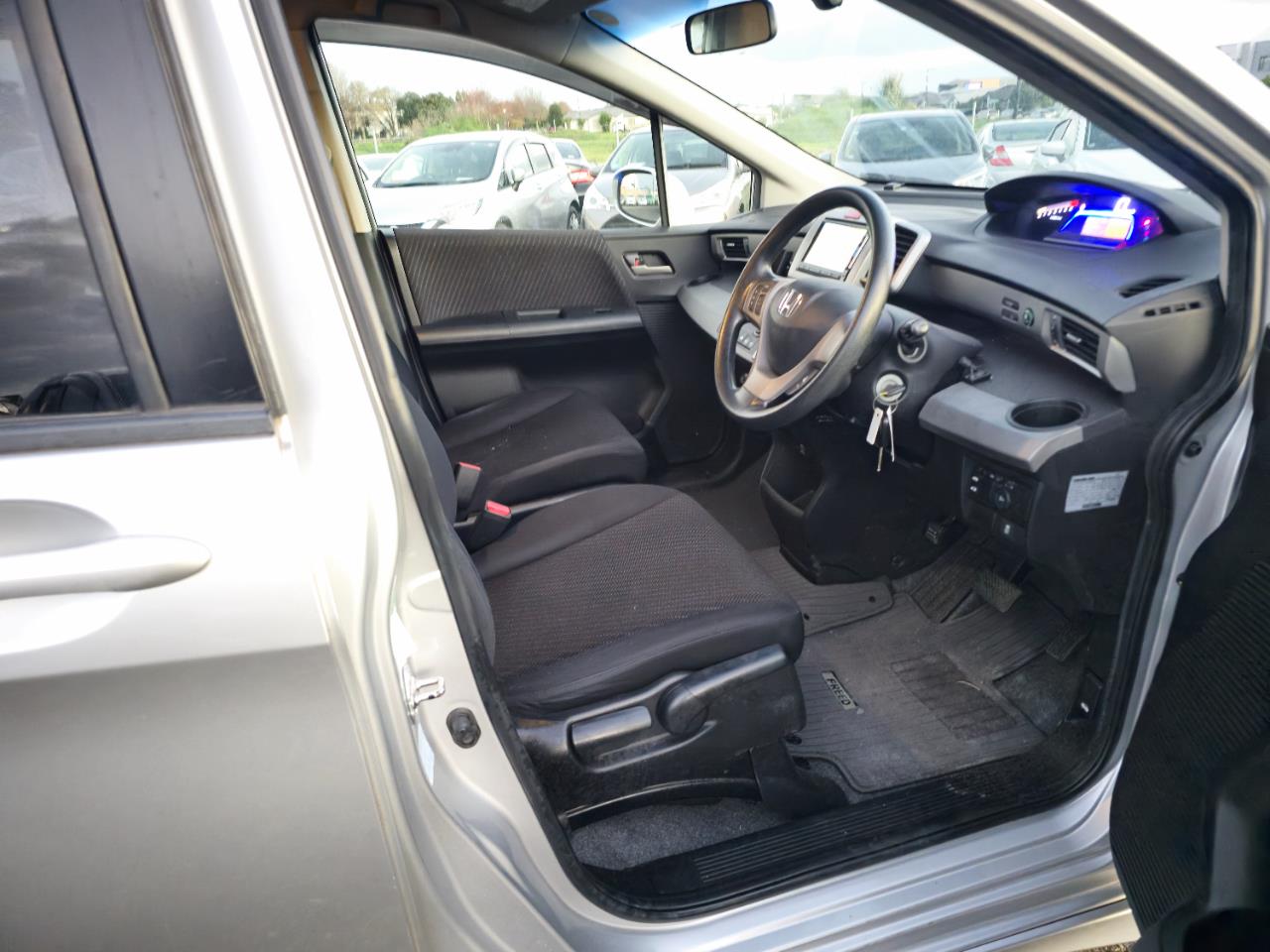 2015 Honda Freed thumbnail