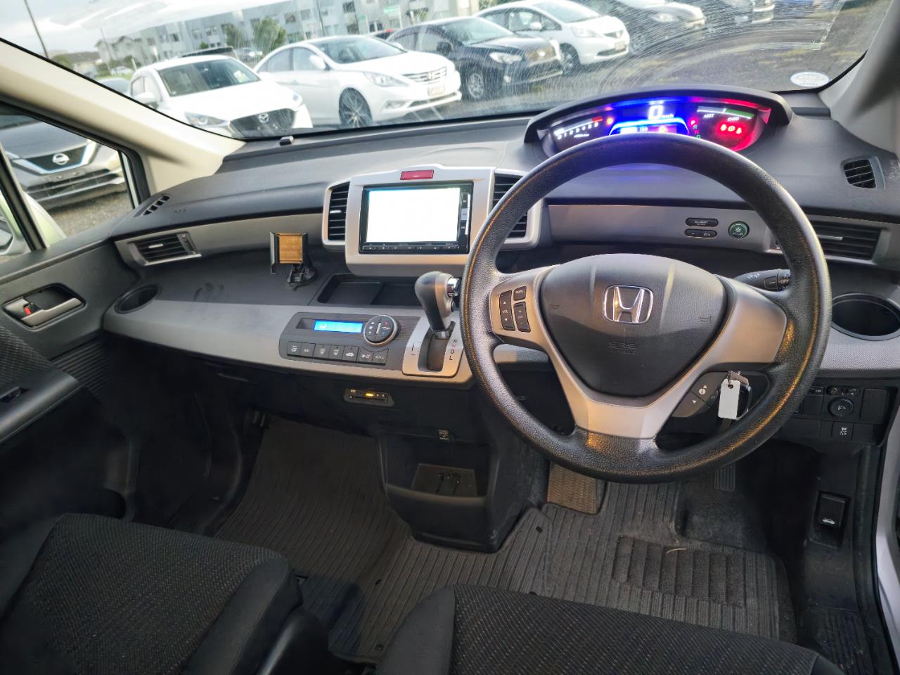 2015 Honda Freed thumbnail