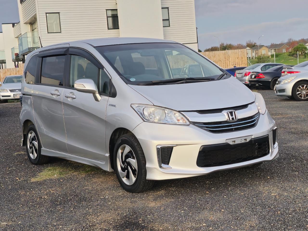 2015 Honda Freed thumbnail