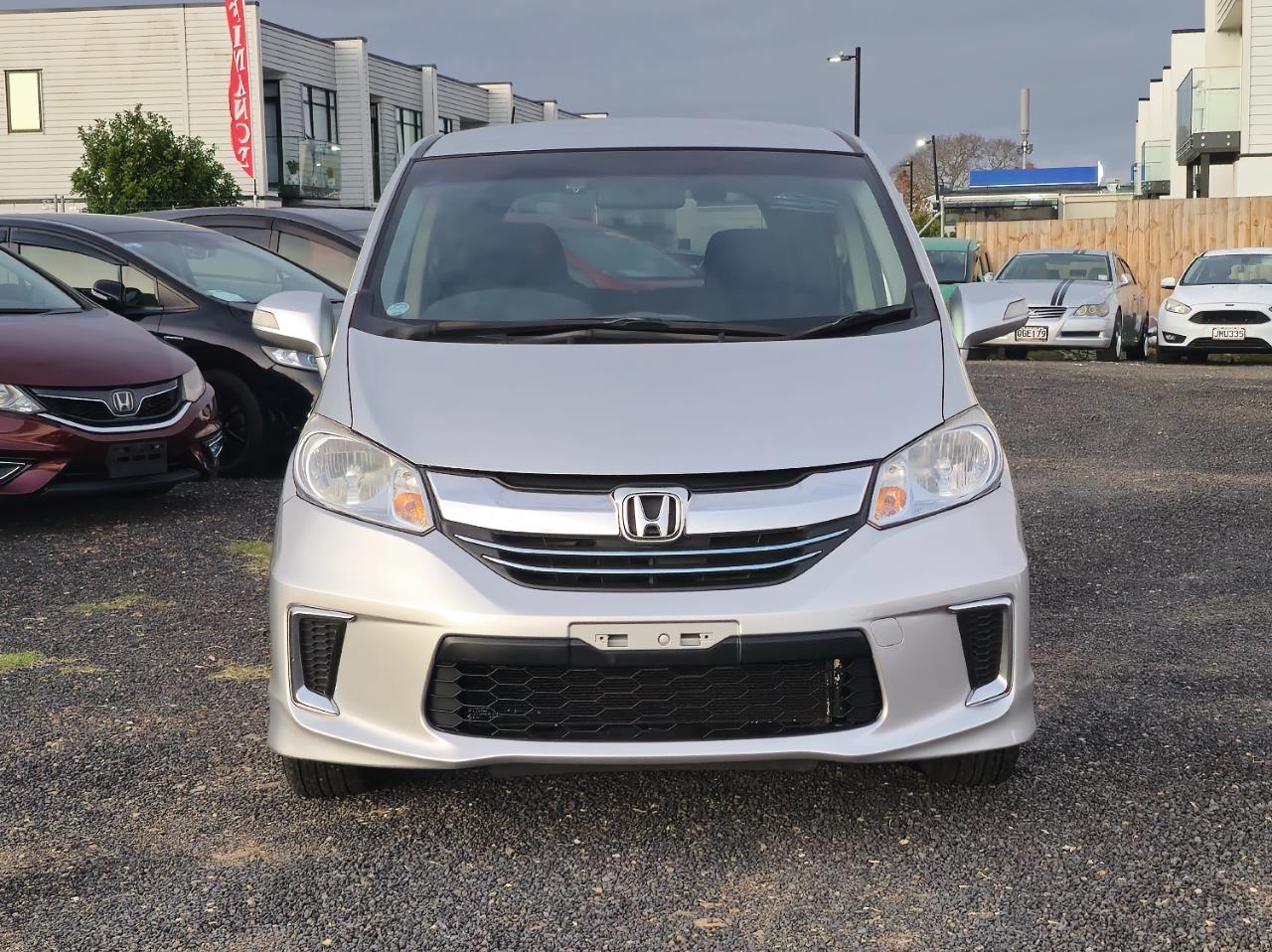 2015 Honda Freed thumbnail