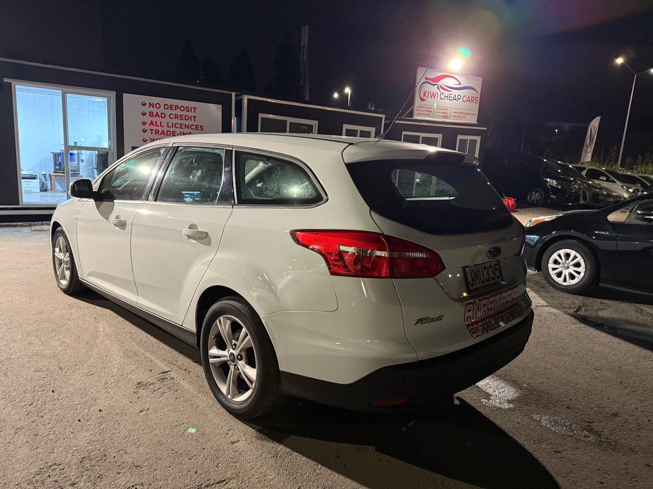 2015 Ford Focus thumbnail
