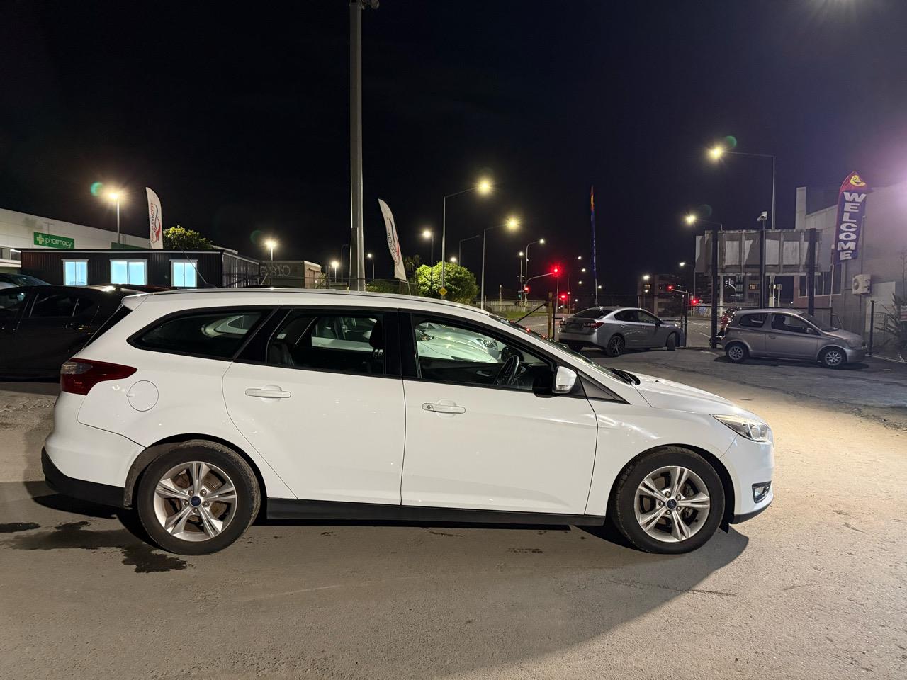 2015 Ford Focus thumbnail