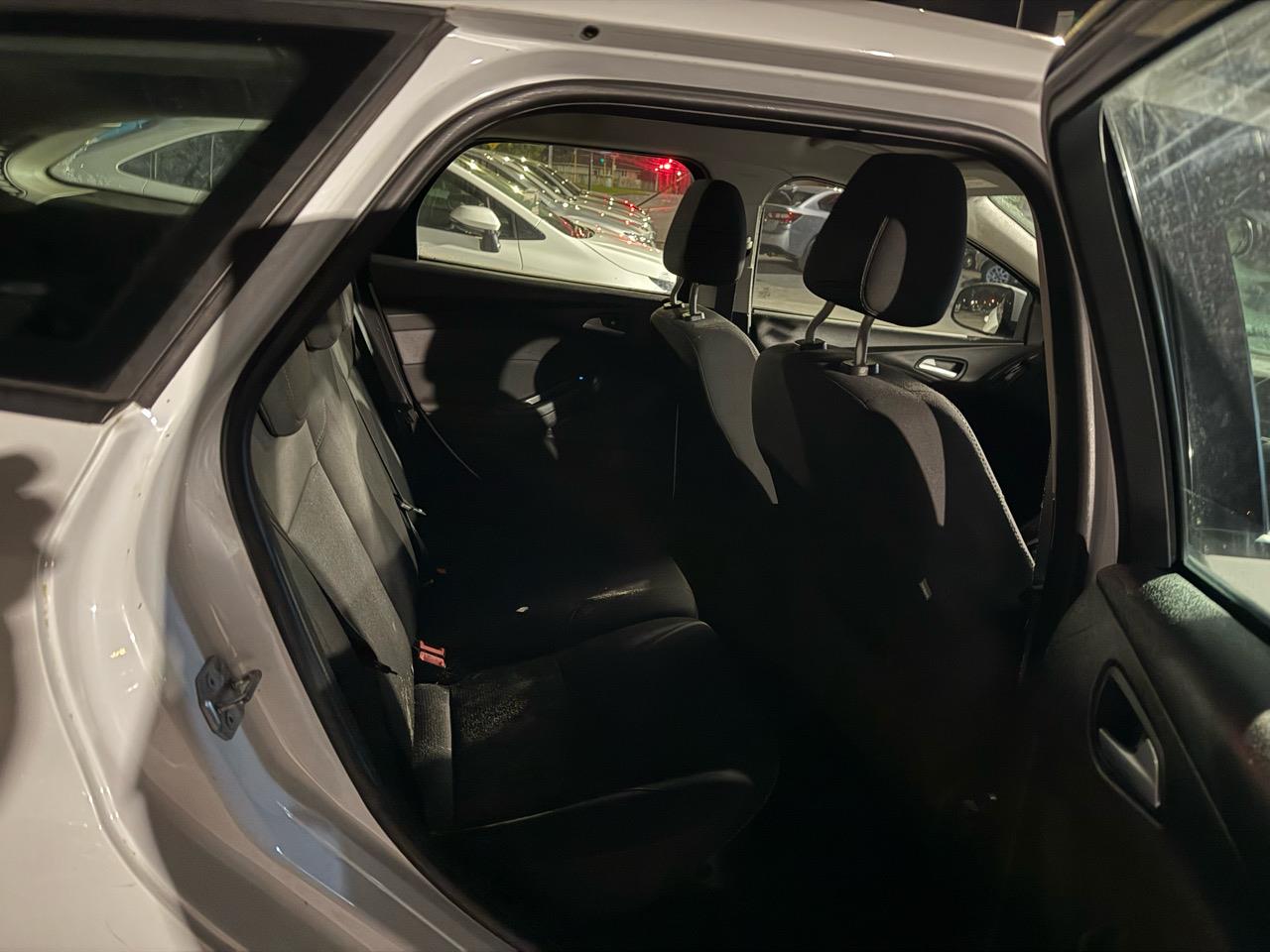 2015 Ford Focus thumbnail