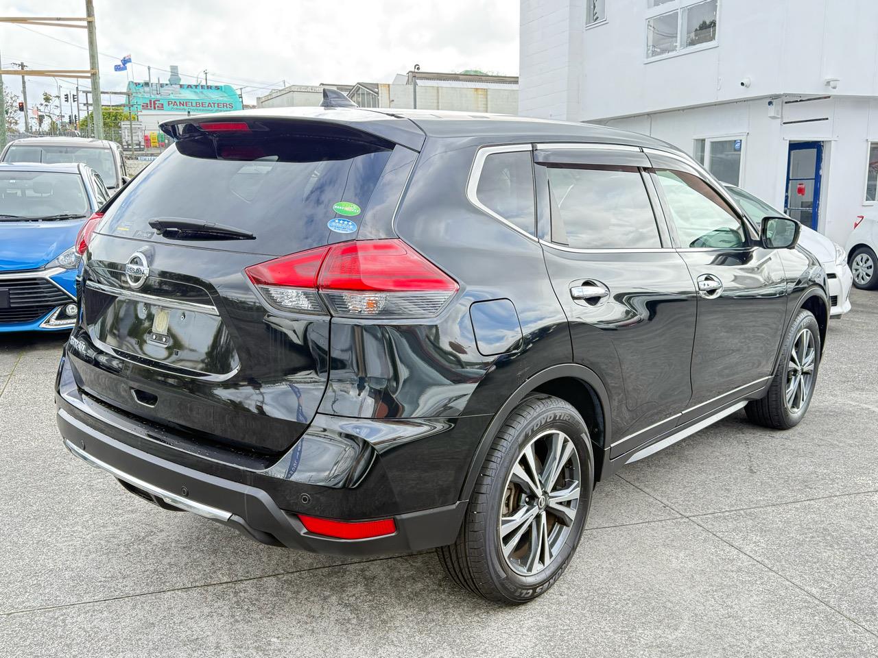 2018 Nissan X-Trail thumbnail