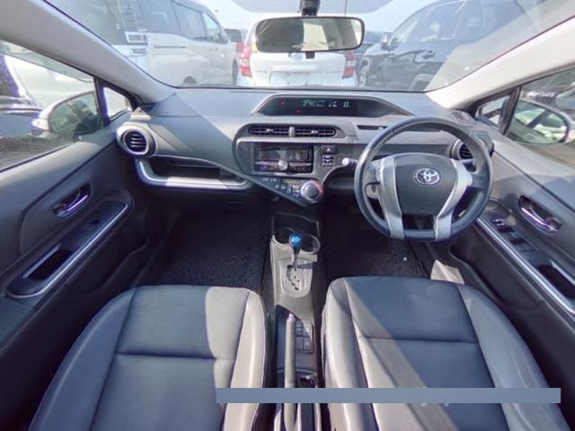 2014 Toyota Aqua thumbnail