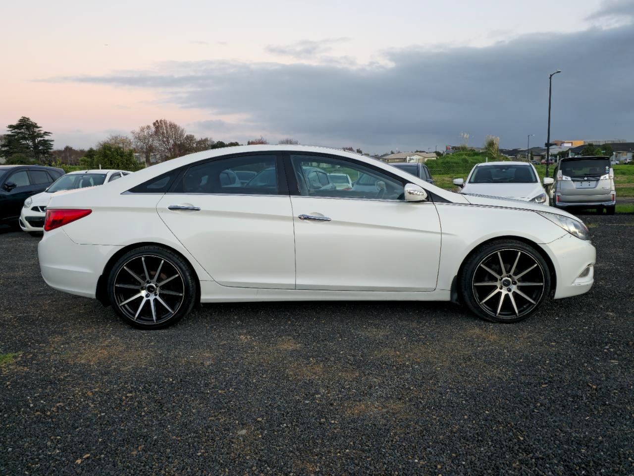 2012 Hyundai I45 thumbnail