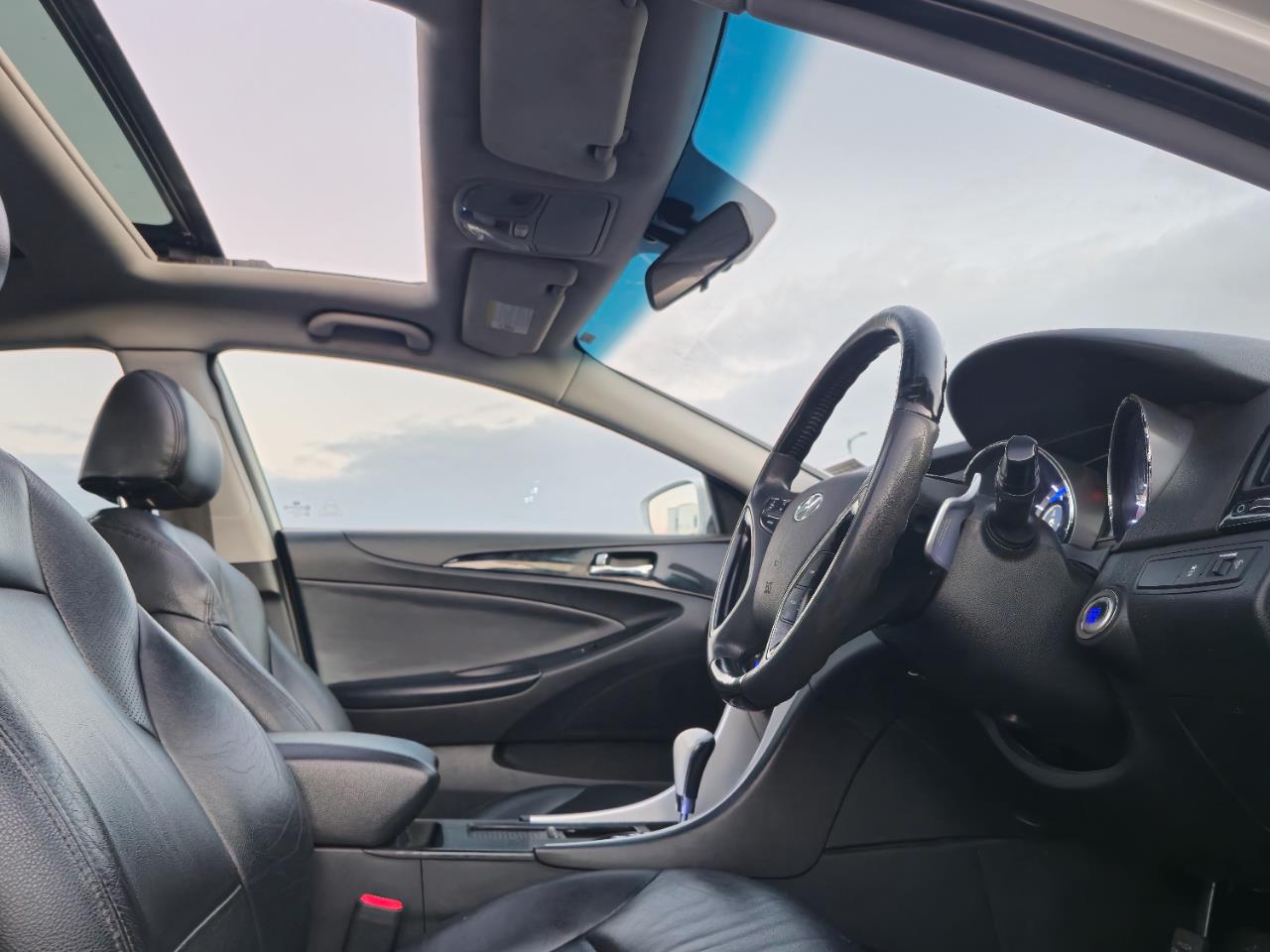 2012 Hyundai I45 thumbnail