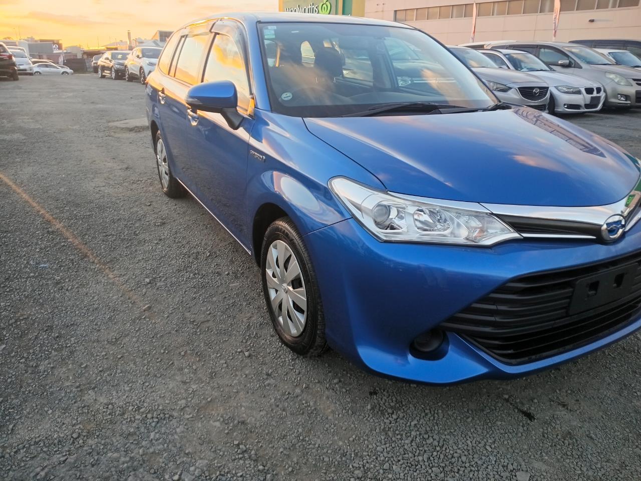 2016 Toyota Corolla thumbnail