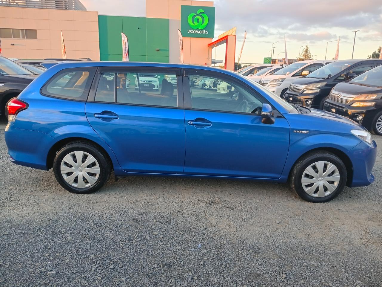 2016 Toyota Corolla thumbnail