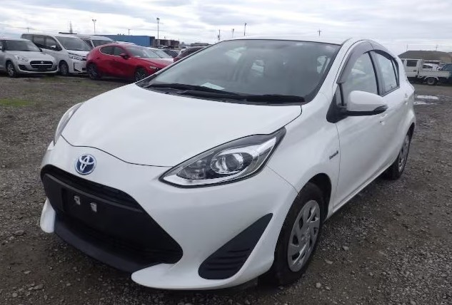 2018 Toyota Aqua thumbnail