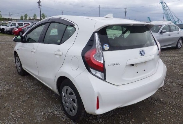 2018 Toyota Aqua thumbnail