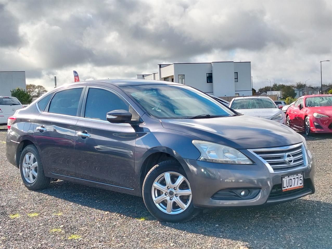2012 Nissan Bluebird thumbnail