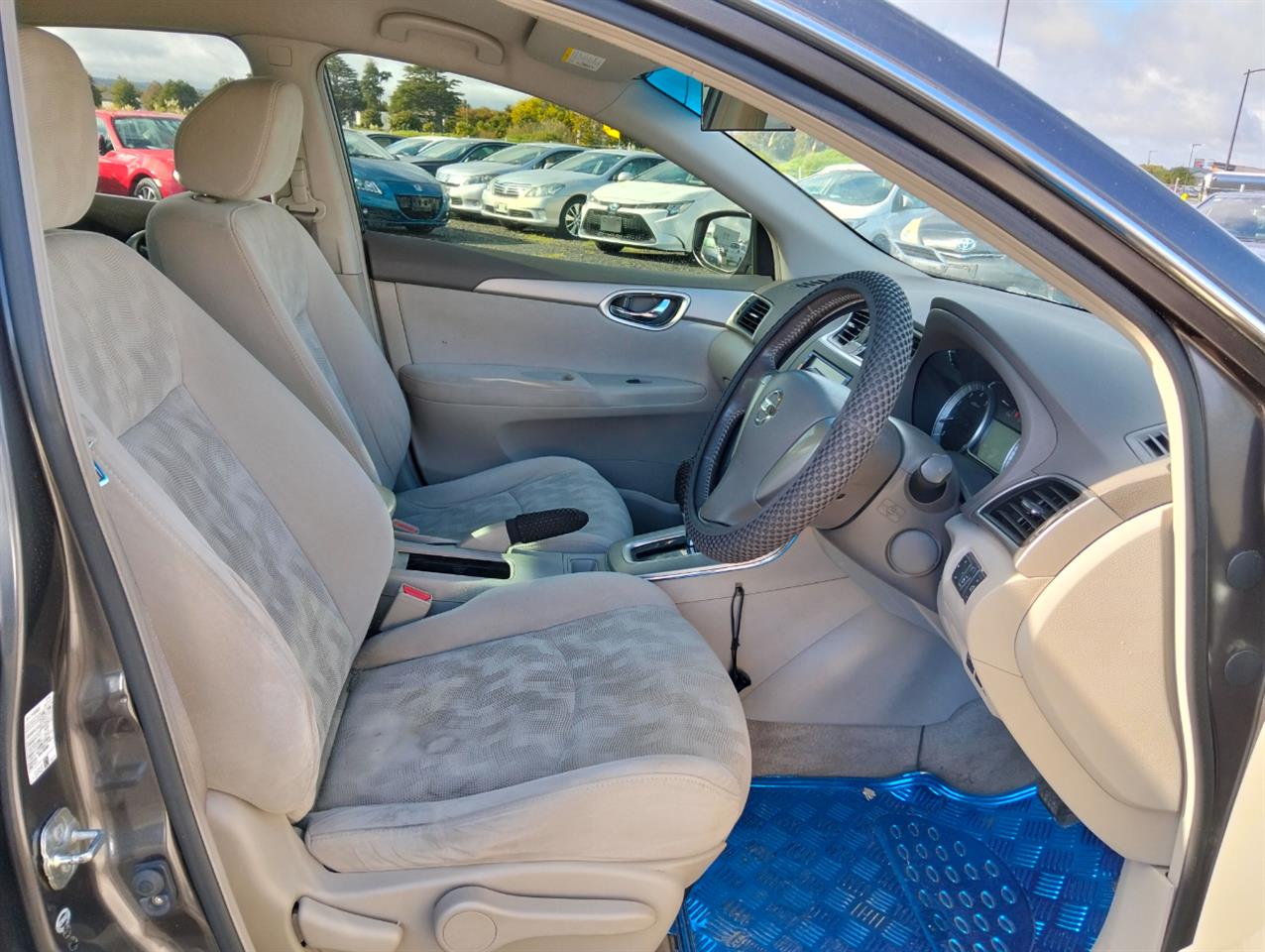 2012 Nissan Bluebird thumbnail