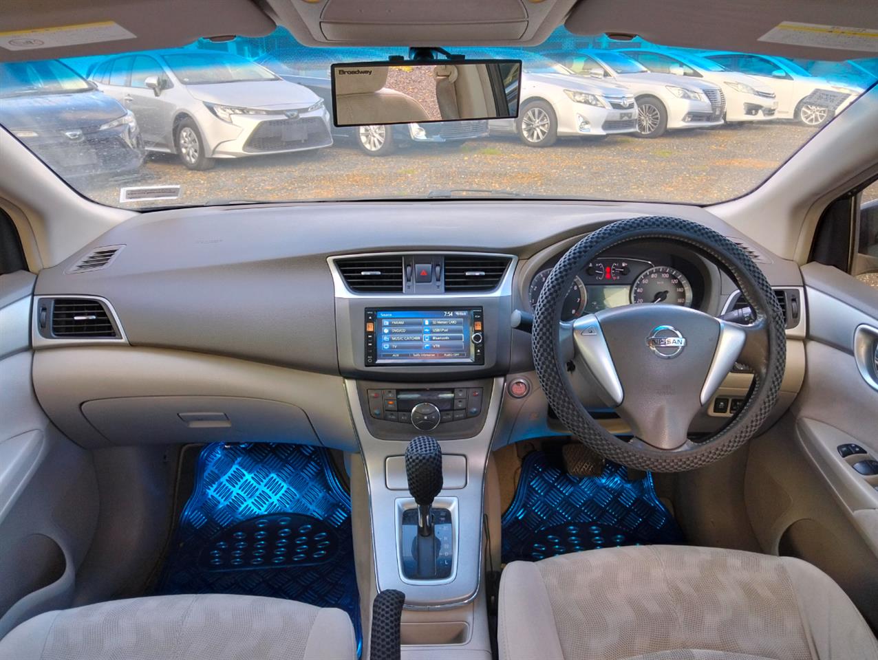 2012 Nissan Bluebird thumbnail