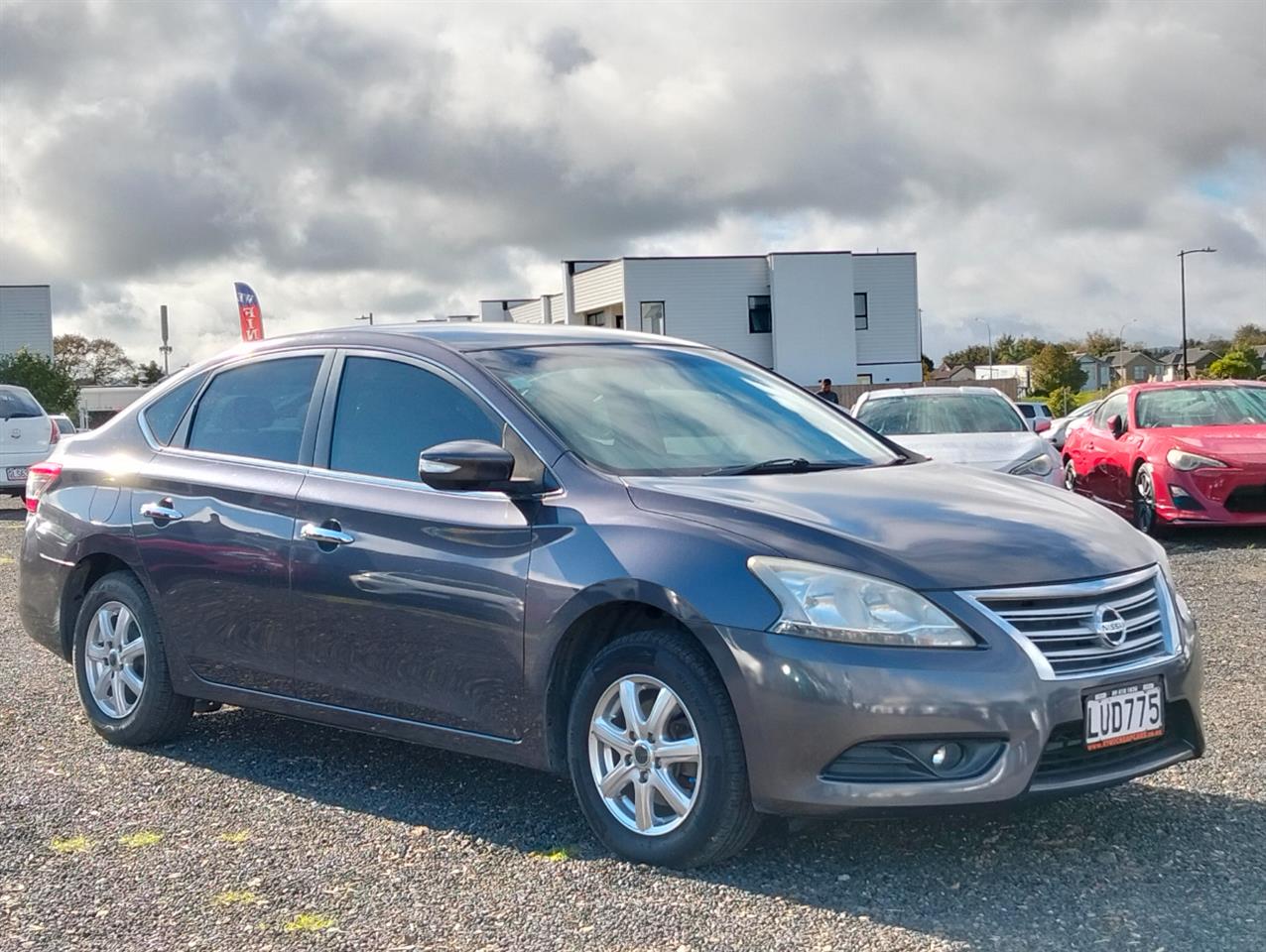2012 Nissan Bluebird thumbnail