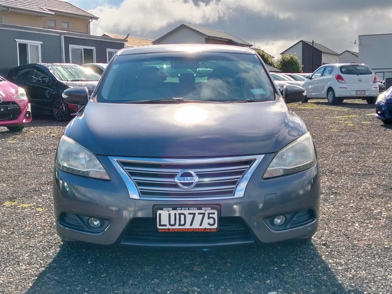 2012 Nissan Bluebird thumbnail