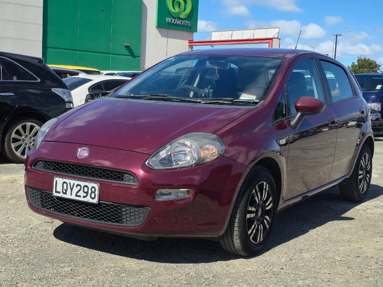 2015 Fiat Punto thumbnail