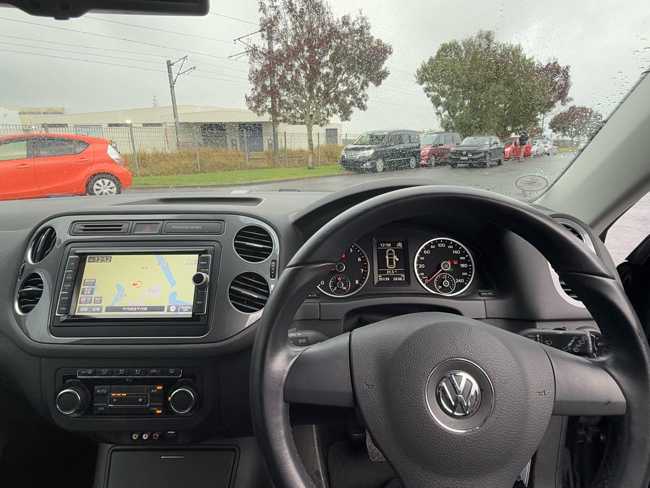 2015 Volkswagen Tiguan thumbnail