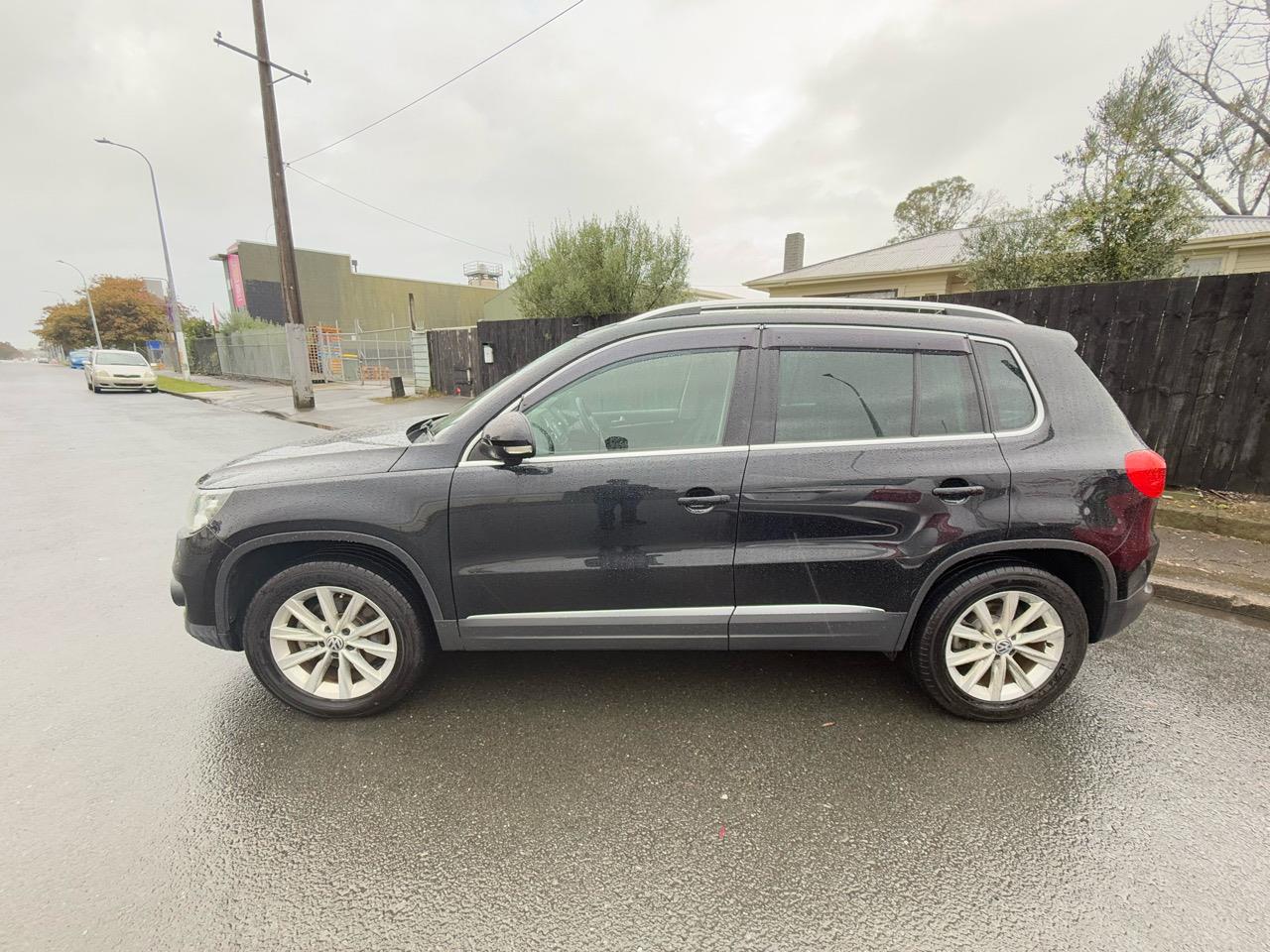 2015 Volkswagen Tiguan thumbnail