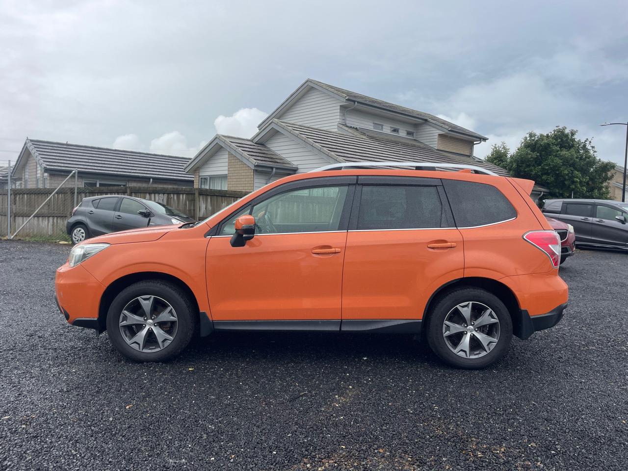 2015 Subaru Forester thumbnail