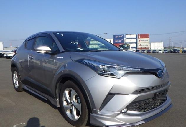 2019 Toyota C-HR thumbnail