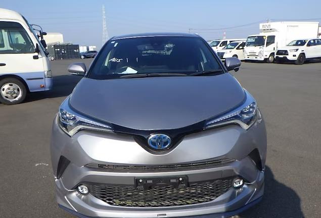 2019 Toyota C-HR thumbnail